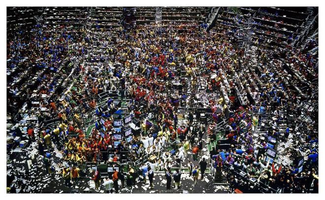 004_andreas-gursky_theredlist